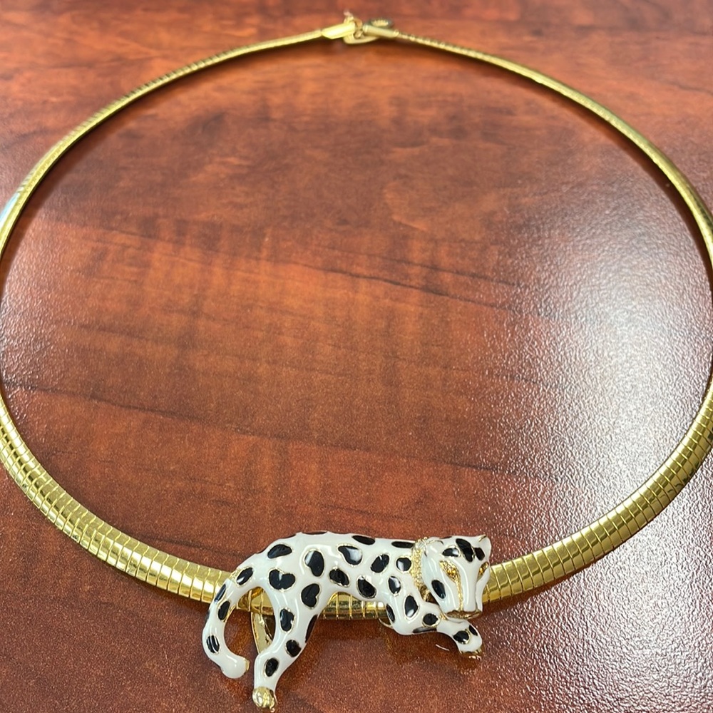 Unique and lovely. Adds zip to any outfit!